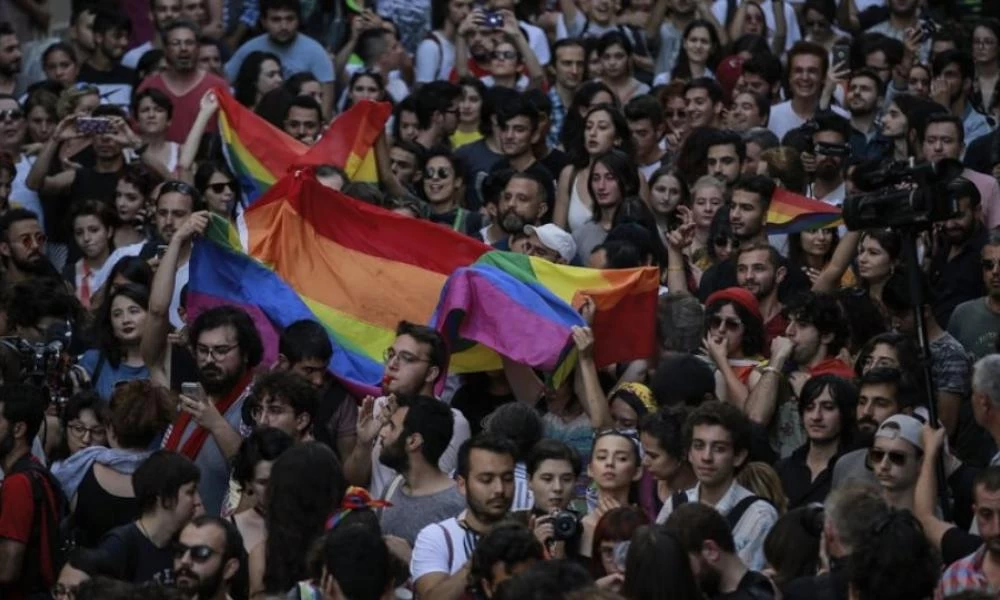 Ανελέητη Τουρκία: Φωτορεπόρτερ κατήγγειλε επίθεση από αστυνομικούς